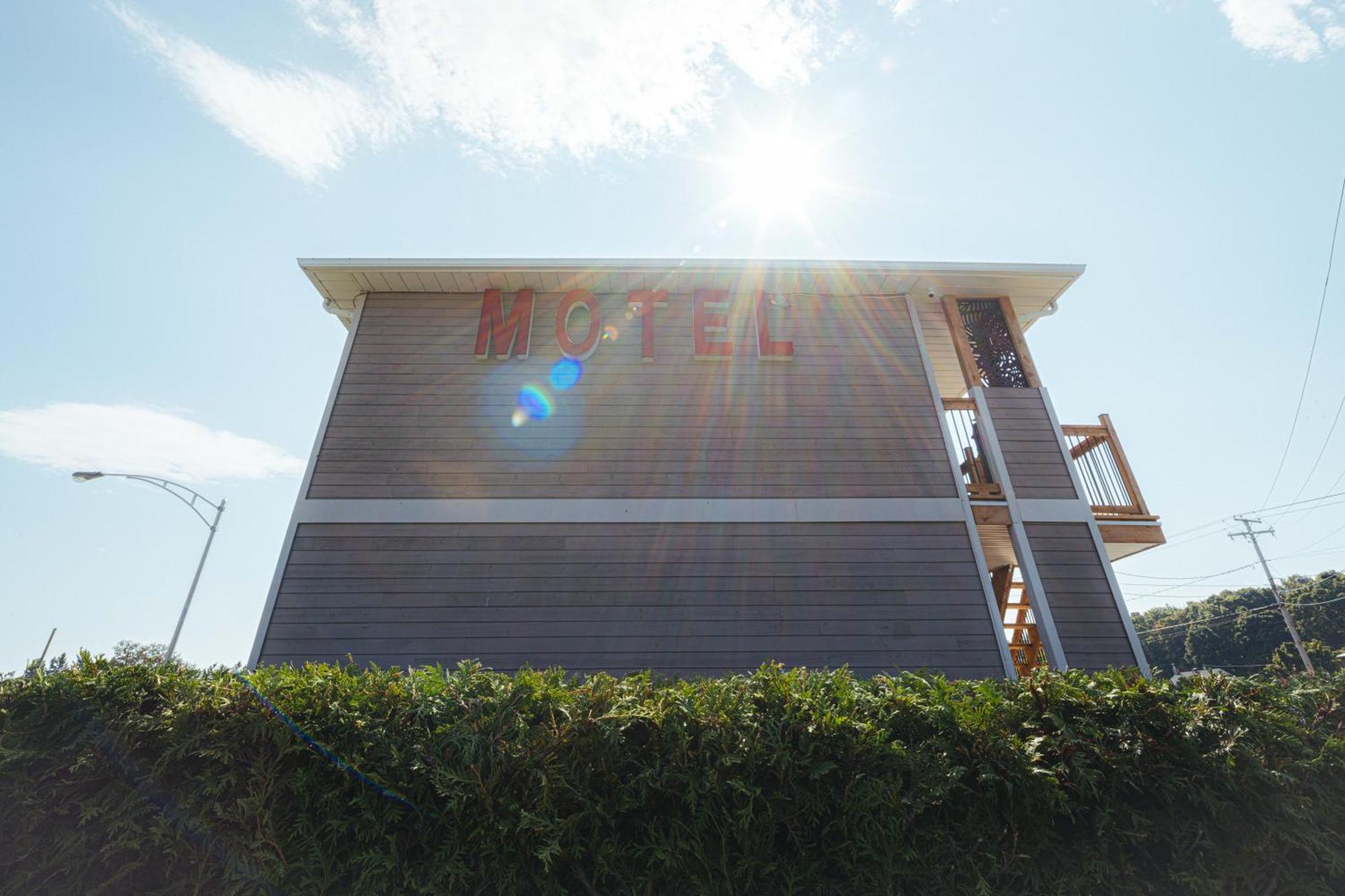 Motel Le Point De Vue La Malbaie Exterior foto