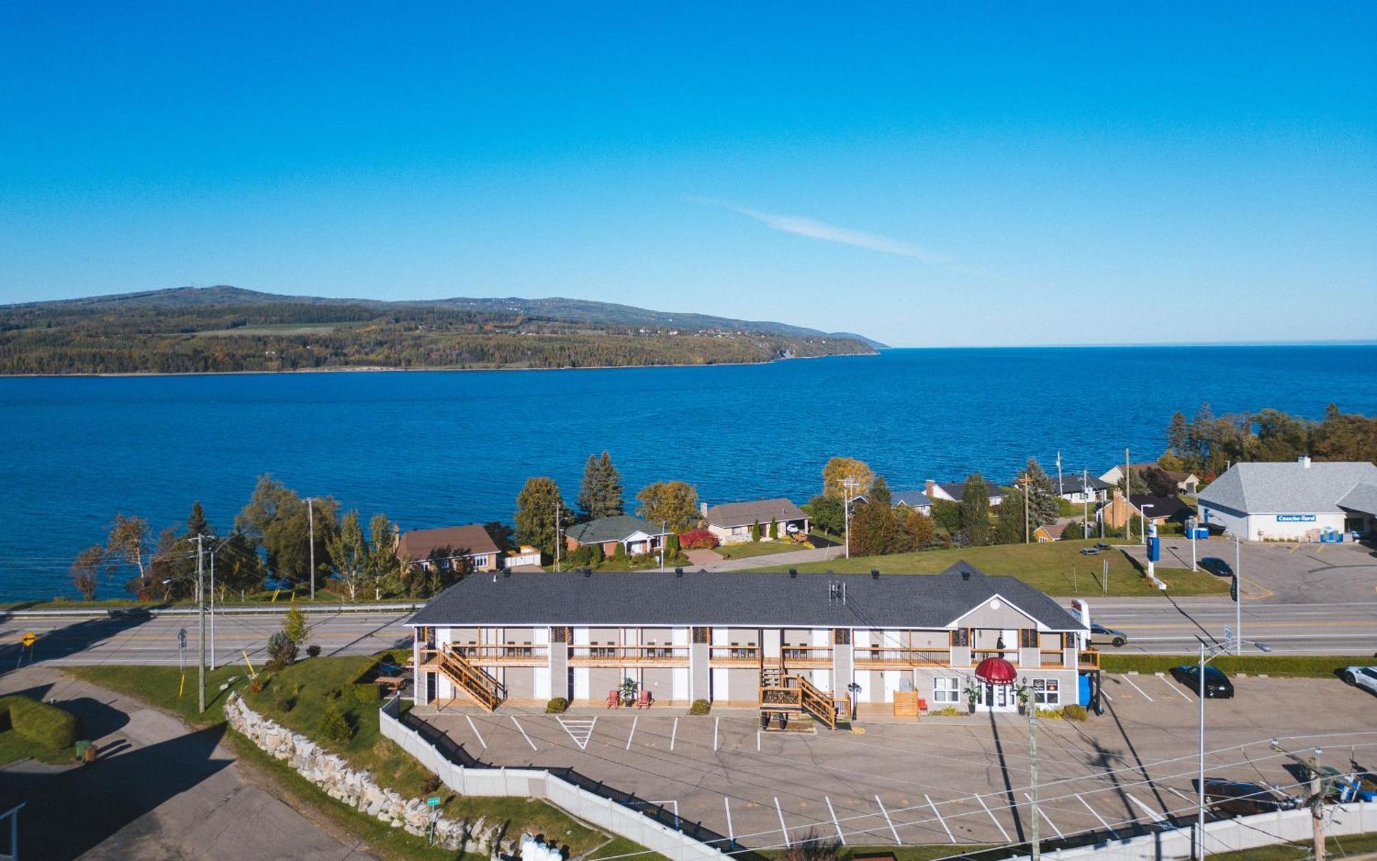 Motel Le Point De Vue La Malbaie Exterior foto